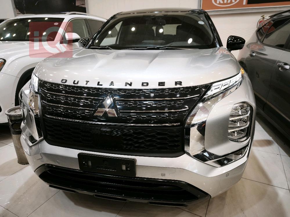 ميتسوبيشي اوتلاندر